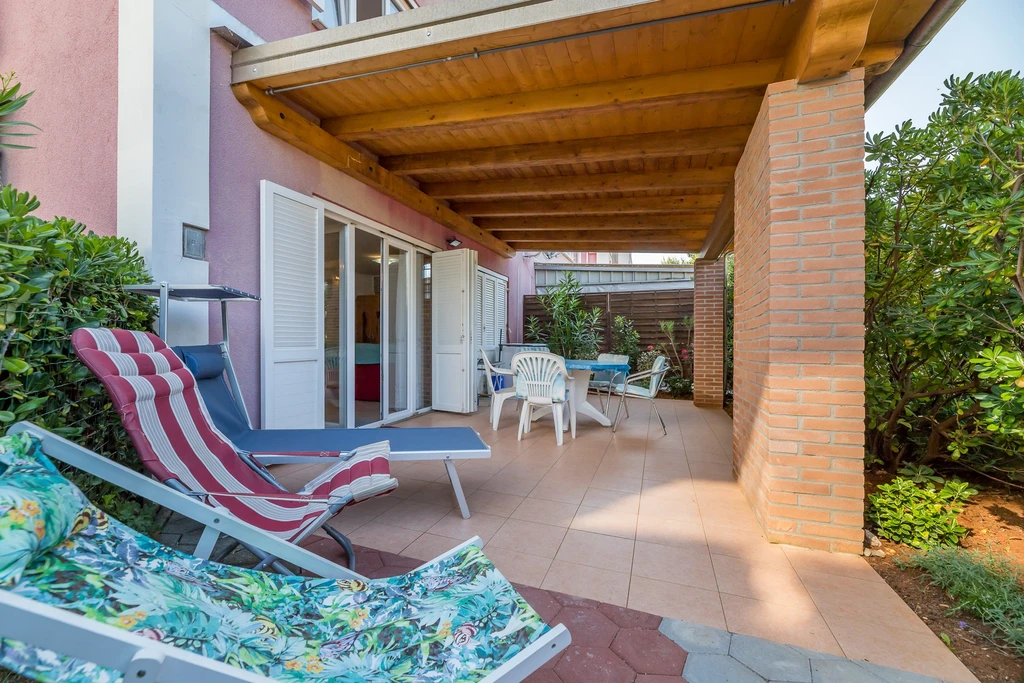 Baška 2-Bedroom Apartment for Up to 6 Guests