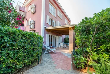 Baška 2-Bedroom Apartment for Up to 6 Guests