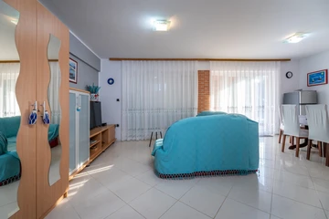 Baška 2-Bedroom Apartment for Up to 6 Guests