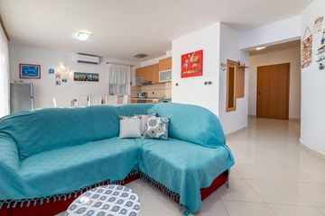 Baška 2-Bedroom Apartment for Up to 6 Guests