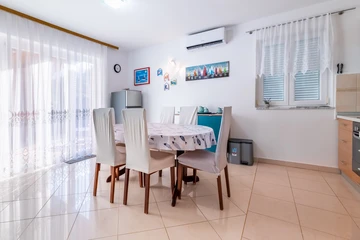 Baška 2-Bedroom Apartment for Up to 6 Guests