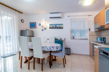 Baška 2-Bedroom Apartment for Up to 6 Guests