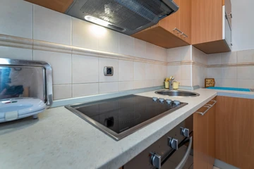 Baška 2-Bedroom Apartment for Up to 6 Guests
