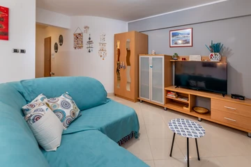 Baška 2-Bedroom Apartment for Up to 6 Guests