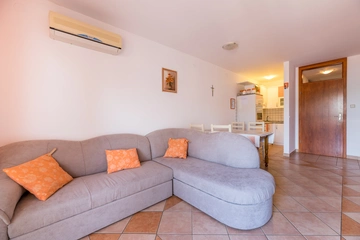 Sea View Apartment with Terrace in Baška