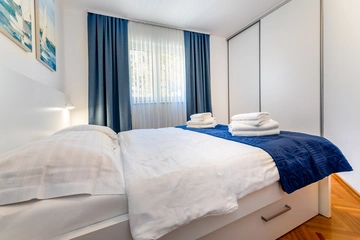 Sea View Apartment with Terrace in Baška