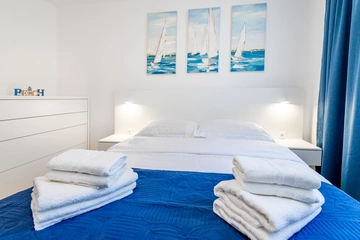 Sea View Apartment with Terrace in Baška