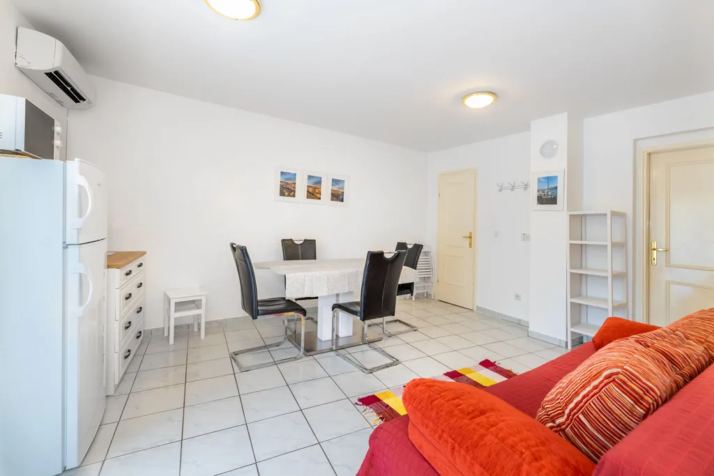 Oleander A4 – Apartman Baška Krk, Idealno za Obiteljski Odmor uz More