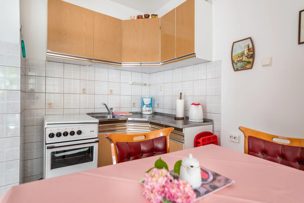 Baška Studio for 2–3 Guests, 150m to the Beach