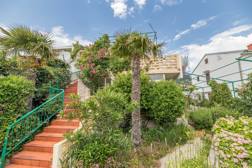 Baška Studio for 2–3 Guests, 150m to the Beach