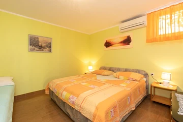 Baška Studio for Up to 3 Guests with Parking