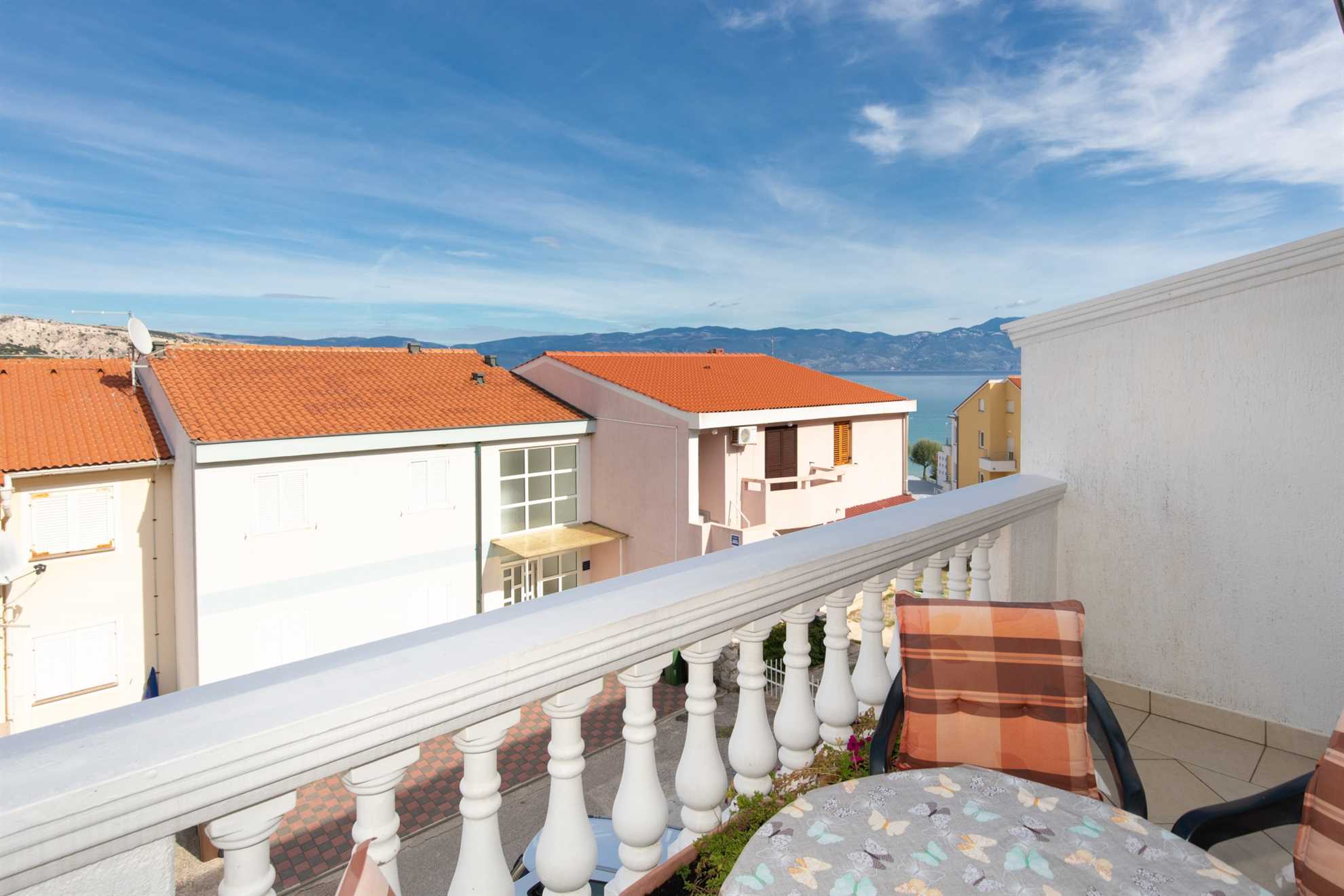 Marin Zarok M3 Left – Modern stay 80m from the beach, Baška, Krk Island