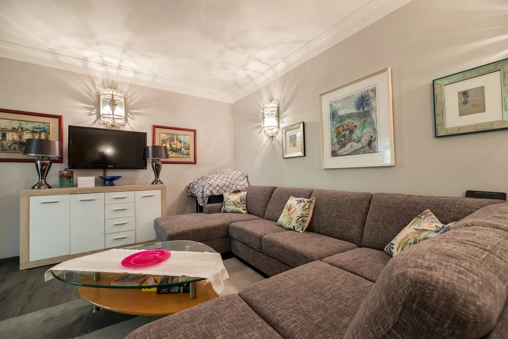 2-Bedroom Apartment in Baška with Parking