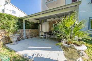 2-Bedroom Apartment in Baška with Parking