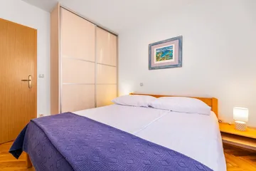 Baška 2-Bedroom Apartment for 4 Guests