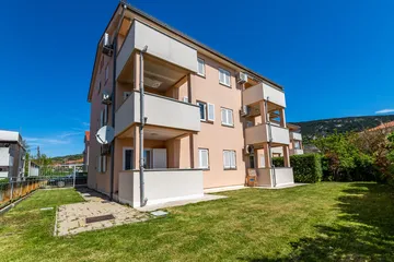 Baška 2-Bedroom Apartment for 4 Guests