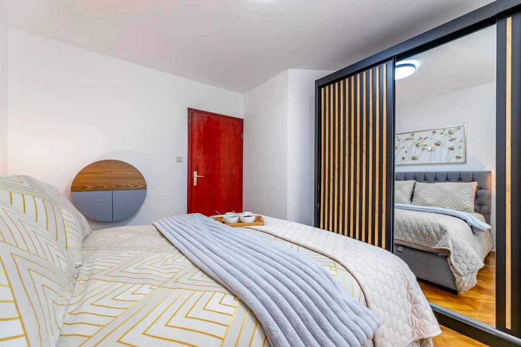 Baška Apartment for 2-4 Guests with Terrace