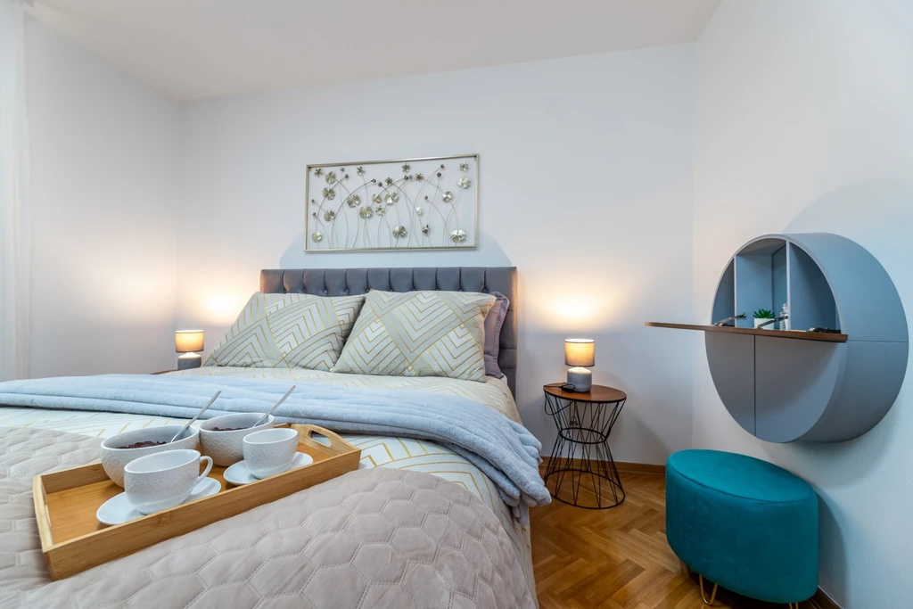 Baška Apartment for 2-4 Guests with Terrace