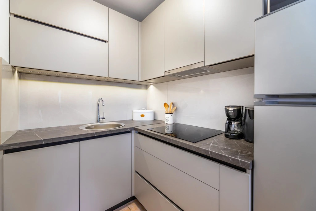 Baška Apartment for 2-4 Guests with Terrace