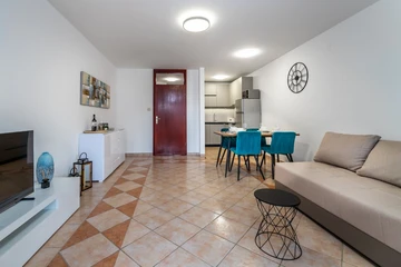 Baška Apartment for 2-4 Guests with Terrace