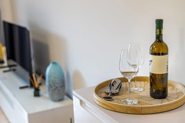 Baška Apartment for 2-4 Guests with Terrace