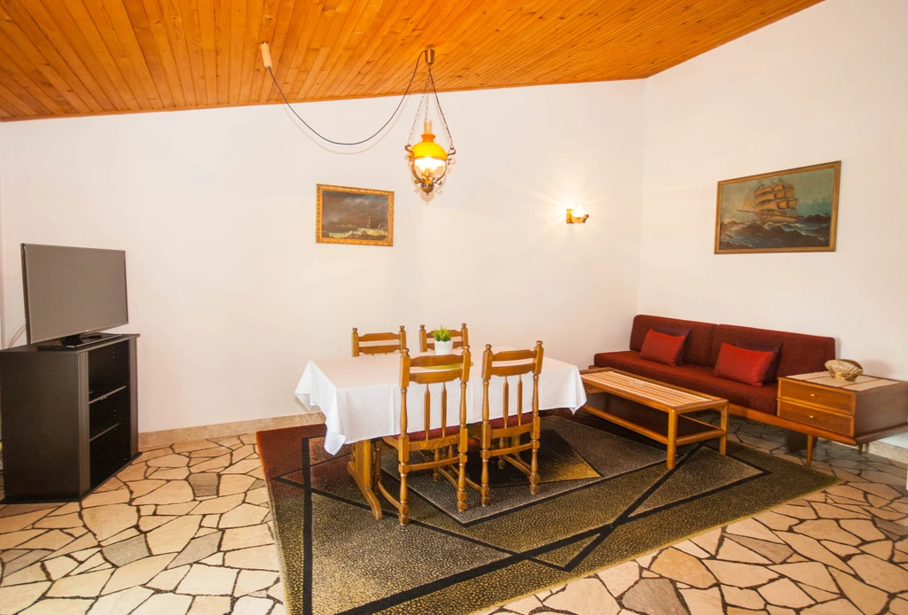 Baška Holiday House with Sea-View Terrace for 4