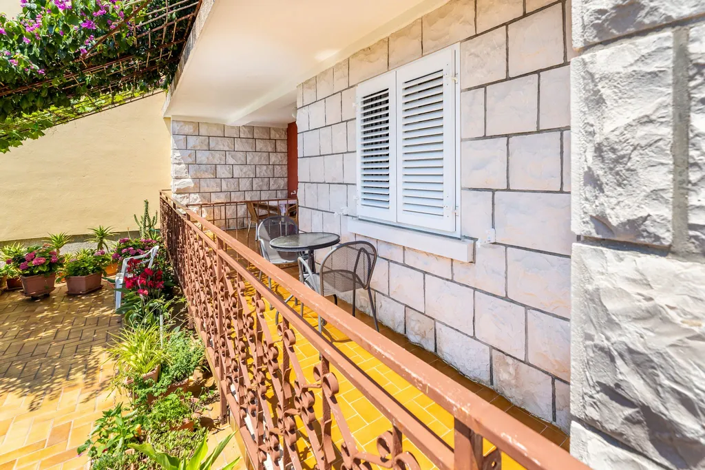 Baška Room with Air Conditioning and Parking for 2