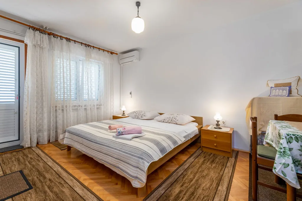 Baška Double Room with Balcony for 2