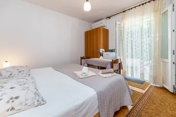 Room in Baška for 2 Guests with Open Porch