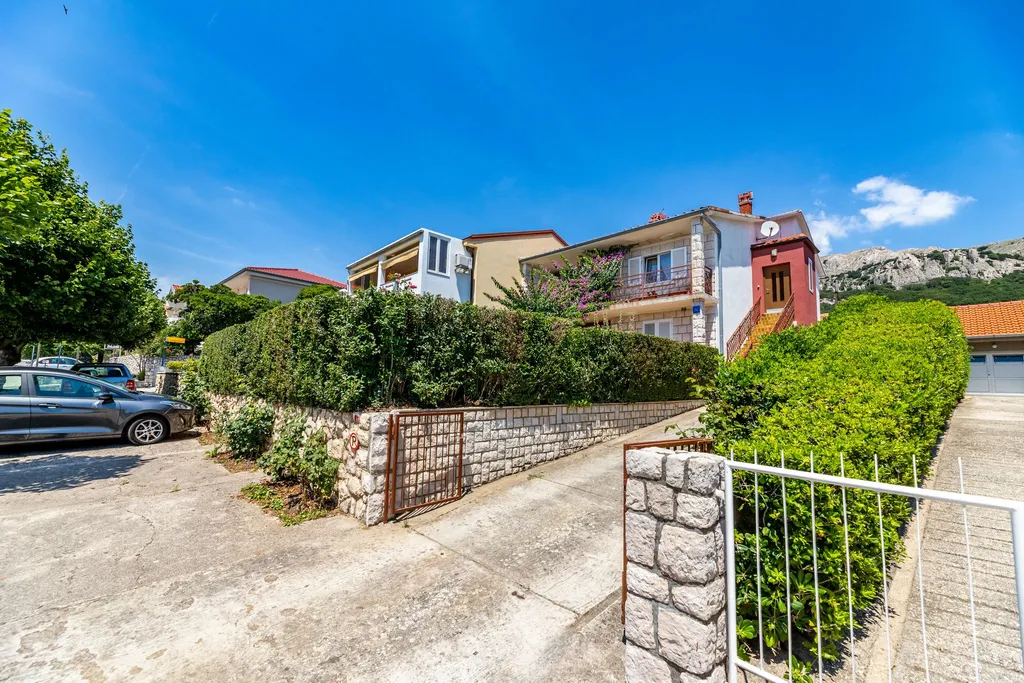 Room in Baška for 2 Guests with Open Porch