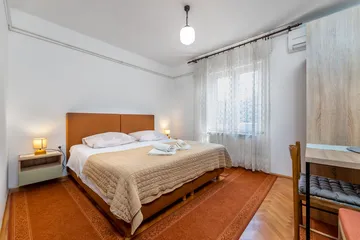 Double Room in Baška with Air Conditioning and Parking