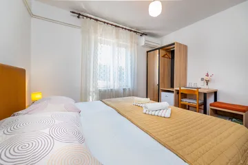 Double Room in Baška with Air Conditioning and Parking