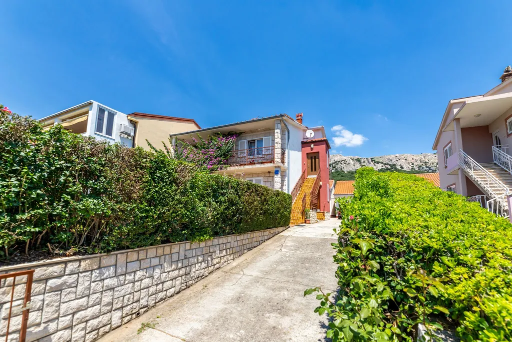 Double Room in Baška with Air Conditioning and Parking