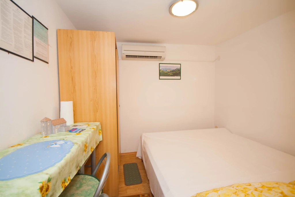 Baška Studio for 2 with Kitchenette & Air Conditioning