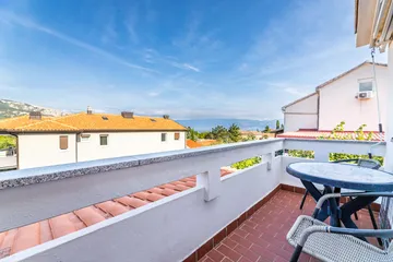 Baška Apartment for 3 with Sea-View Balcony