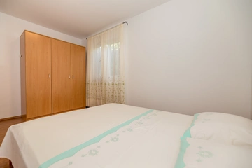 Ground-Floor Apartment in Baška for Up to 3