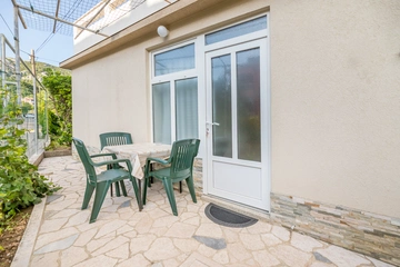 Ground-Floor Apartment in Baška for Up to 3