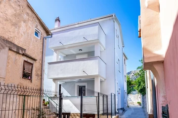 Apartment for 4 Guests in Baška Old Town