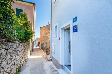 Apartment for 4 Guests in Baška Old Town