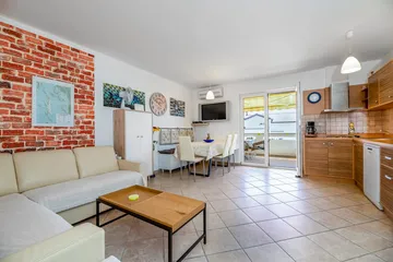 Apartment for 4 in Baška with Balcony and Sea View