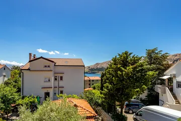 Apartment for 4 in Baška with Balcony and Sea View