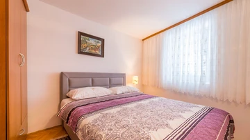 Baška Old Town Apartment for up to 5 Guests