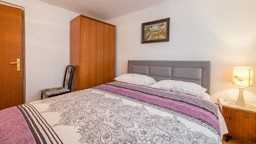 Baška Old Town Apartment for up to 5 Guests