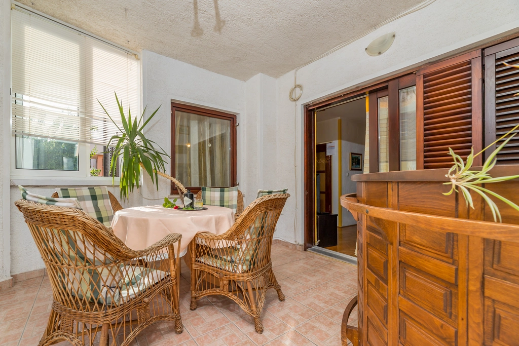 Baška Apartment with Covered Terrace and Parking