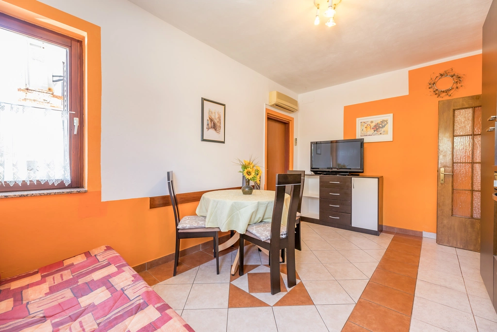 Two-Bedroom Apartment in Baška with Balcony