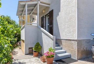 Two-Bedroom Apartment in Baška with Balcony