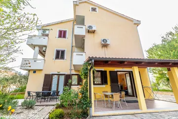 2-Bedroom Apartment in Baška with Large Terrace