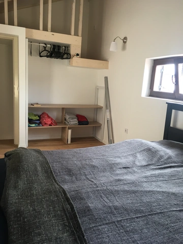 Baška Old Town Apartment for 2 Guests with Parking