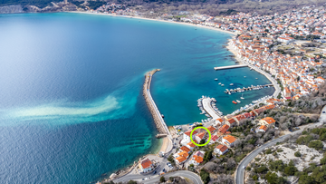 Two-Storey Apartment for 4 Guests in Baška