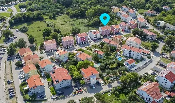 Two-Level 3-Bedroom Apartment in Baška for 8